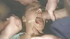 действие с тийнейджъ ...