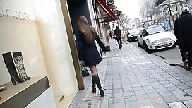 Джей Съмърс получава ...