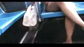 Мастурбира момиче po ...