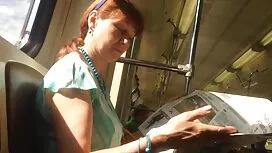 Колеж красота млад с ...
