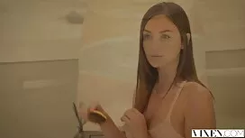 4. Дилърът обясни на ...